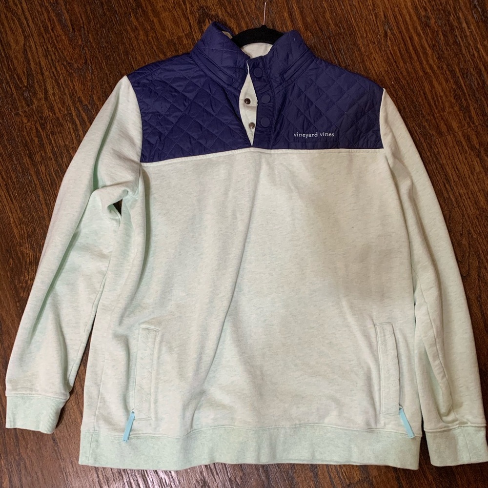 EUC Vineyard Vines Shep Sweatshirt size M